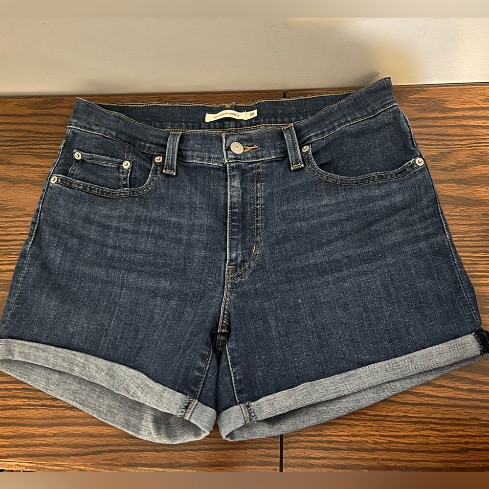 Levi's mid length Denim Blue Women's Shorts
